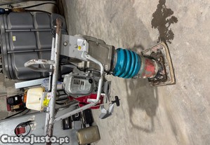 Saltitao compactador