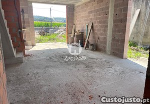 [240-M-25817] Moradia NOVA T3 com garagem e jar...