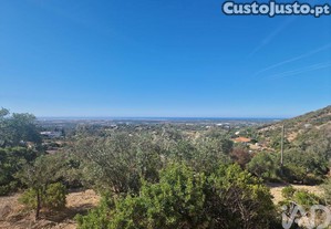 Prdio em Santa Brbara de Nexe de 175,00 m