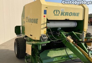 enfardadeira Krone para trator