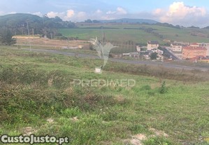 Terreno urbano na merceana (alenquer)