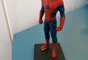 Figura chumbo - homem aranha - marvel