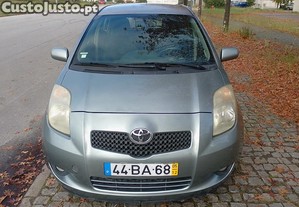 Toyota Yaris 1.0 - 05