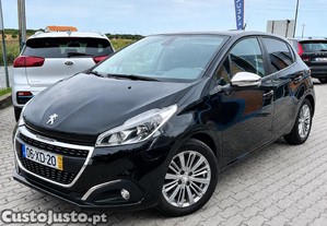 Peugeot 208 1.2 PureTech Signatu - 19