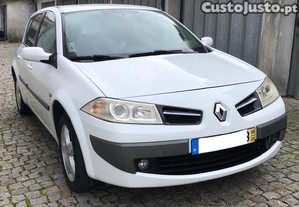 Renault Mgane 1.5 dCi - 08