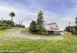 Moradia T4 Com Anexos, Piscina E Terreno Em Rio...