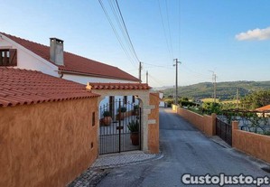 Moradia térrea T3 em Azueira e Sobral da Abelheira de 90 m²