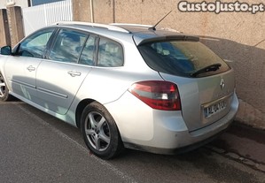 Renault Laguna Estate - 10