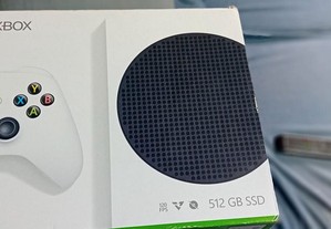 Xbox com caixa
