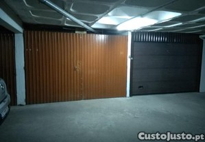 Garagem no centro do Montijo