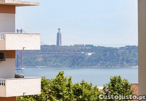 Apartamento T2 com vista de rio em zona Premium do Restelo
