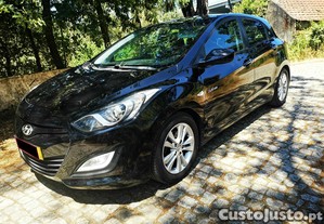 Hyundai i30 1.6 CRDI BLUE COMFORT J16 - NACIONAL - Utilitário de 5 Lugares