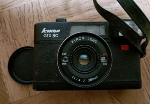 Máquina fotográfica GTX 80