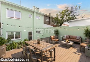 Moradia T3 Totalmente Renovada Com Jardim - Porto
