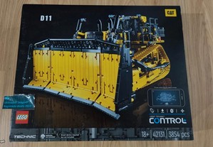 LEGO 42131 Technic Cat D11 Bulldozer