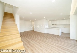 Apartamento T2 Duplex Novo Com Elevador E...