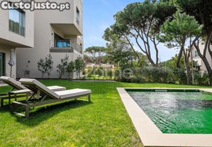Villa De Luxo Com Piscina Em Condomínio Na...