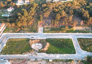Terreno para construção em Leiria de 446,00 m²