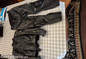 Jaqueta e calça de couro genuíno Shoei para motociclismo tamanho 50