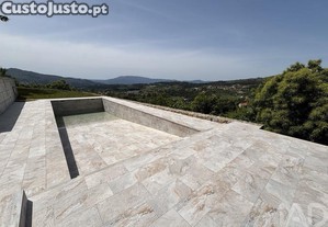 Casa tradicional T4 em Fornelos e Queijada de 128,00 m²