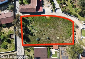 Terreno Com 2000M², Cenário Ideal Para A Casa...