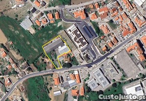 Prédio em Lourinhã e Atalaia de 2536,00 m²