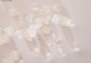 Borboleta brincos stud em silicone anti-alergico