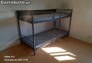 Beliche metal Ikea Tuffing com colchões