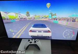 Xbox one S 500gb com comando e Forza Horizon 3