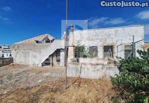 Moradia T4 Em Banda Na Baixa Da Cidade De Faro
