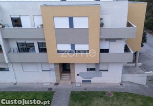 Apartamento T2 Em Calendário
