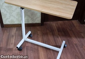 Mesa de apoio para cama usada