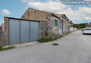 Conjunto de 3 Imveis para   Vieira de Leiria