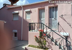 Pr�dio - Vila Irene - Sacav�m - 12 Apartamentos