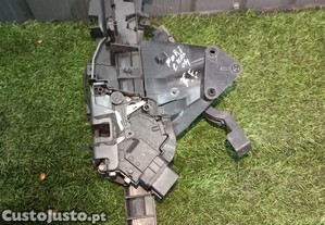 Fecho porta Frente esquerda Ford Focus 2 Ref 3M5AR21813EN