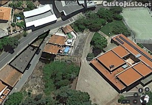 Armazém por recuperar em odemira