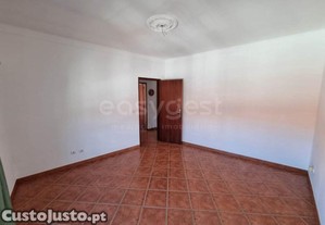 Moradia De 2 Pisos - Figueira Dos Cavaleiros...