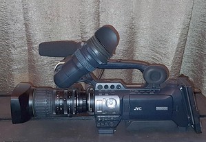 Maquina de Filmar JBC GY-HM750E