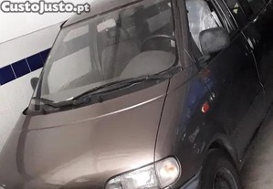 Nissan Vanette Cargo Minibus (HC23) 2.3D 75Cv 8lug 97 para peas