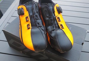 Sapatos de BTT DMT laranja