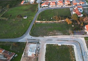 Terreno para construção em Leiria de 3561,00 m²