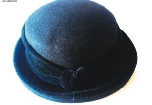 Antigo chapéu tamanho médio +/- 56 cms.