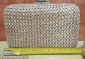ML_001 Clutch de Festa com Ala de Corrente Bom Estado