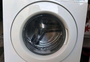 Boa máquina de lavar roupa