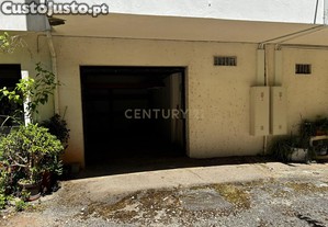 Garagem Fechada    Rua Nova de So Sebastio | 16,9 m