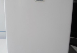 Mini frigorifico - CONFORTEC / Bom estado / Com garantia