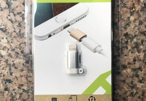 Porta-chaves adaptador Micro USB para Lightning
