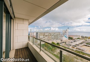 Apartamento T2 c Varanda - Parque das Nações Sul