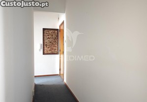 Apartamento t2 a 150m da estação, em algueirão