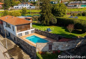 Moradia Individual T5 C/ Piscina Junto Ao Bom...